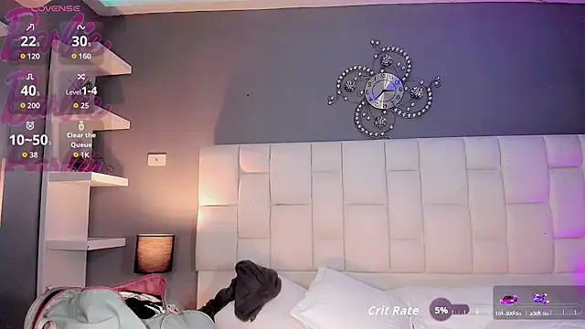 Nikol-hilton live XXX chat