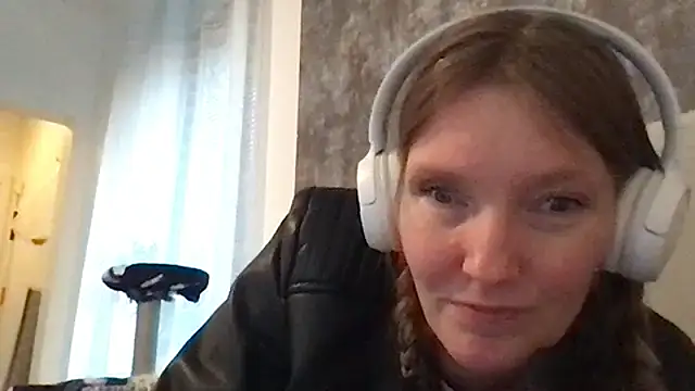 Kittymarlene লাইভ XXX চ্যাট