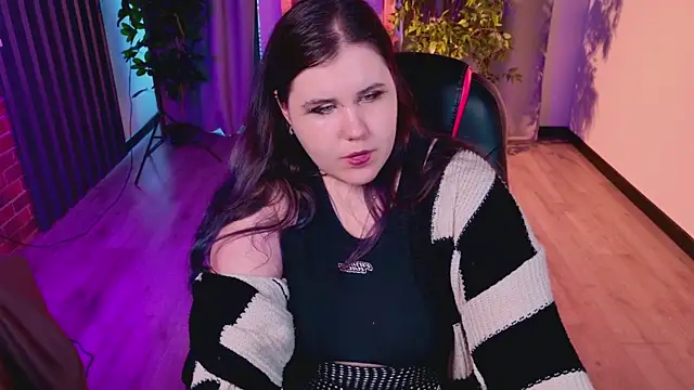 Hoctra_neith: απευθείας συνομιλία ΧΧΧ