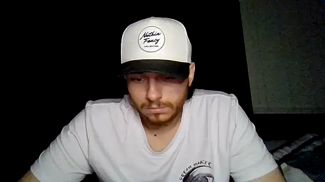 XXX chat uživo modela Mikecloudyhawk