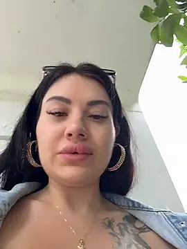 دردشة Wet__Bunny الجنسية المباشرة