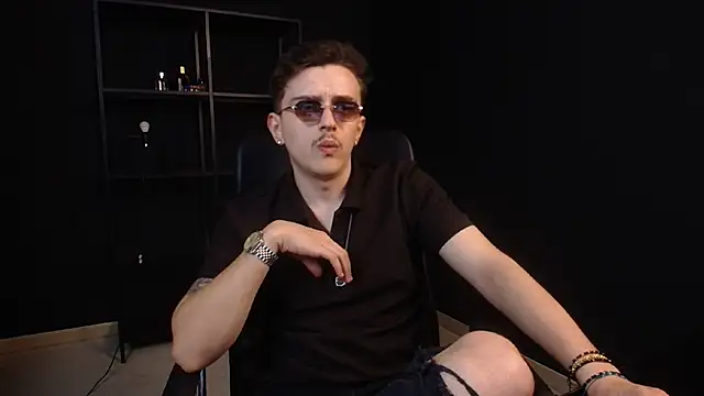 FelixStarkk – Naživo XXX chat
