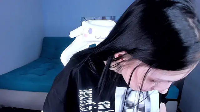 SugarBunny18 Adlı Modelin Canlı XXX Sohbeti