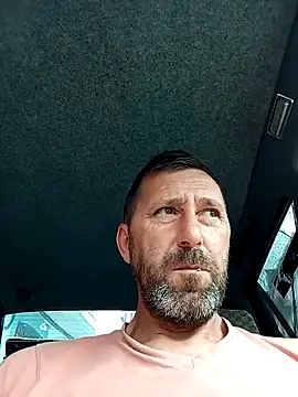 BZH45 Chat XXX live