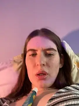 Lili_of_sin Adlı Modelin Canlı XXX Sohbeti