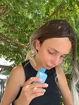 SandraCarter Adlı Modelin Canlı XXX Sohbeti