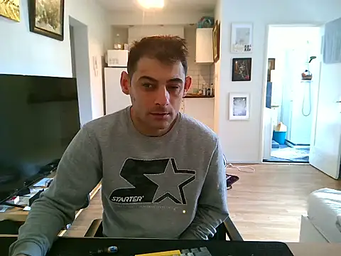 XXX chat uživo modela mihaimichael