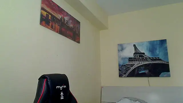 XXX chat uživo modela amydamarw