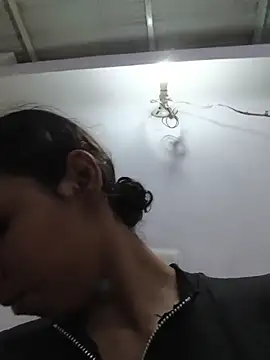 DaliaKhemu – Naživo XXX chat