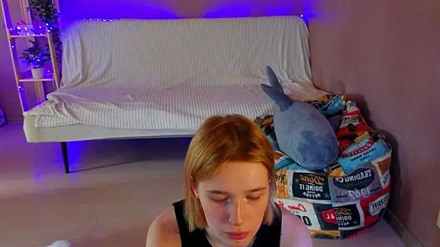two_gerls_here live XXX chat