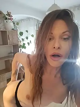 Luna_Kitanna live XXX chat