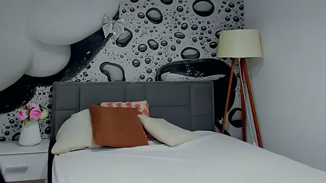 AlmaFancy Chat XXX live