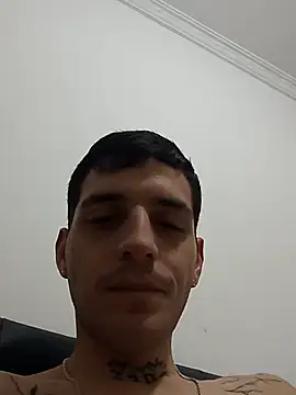 boy_max_latin's Live XXX Chat