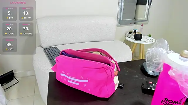 Czat XXX na żywo – dahian_carter