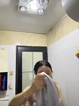 xiiuuff18's Live XXX Chat