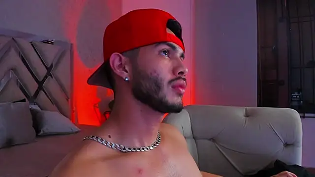 Vincentblack Adlı Modelin Canlı XXX Sohbeti