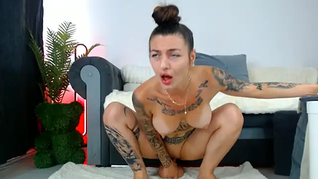 arianatattoosn Live XXX chat