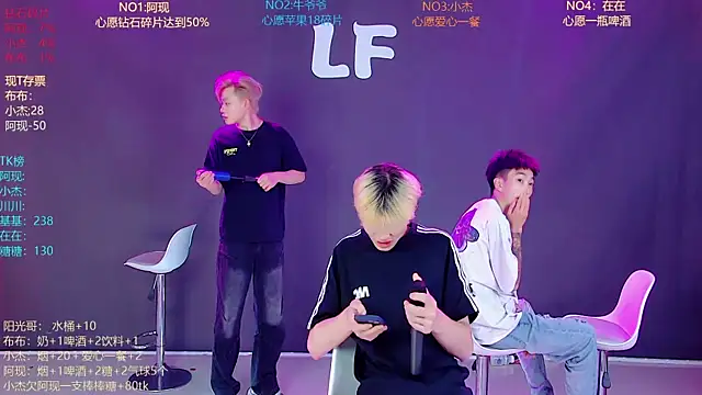 M-handsome-boy's Live XXX Chat