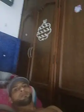 צ'אט XXX בשידור חי של MisterBigBBC