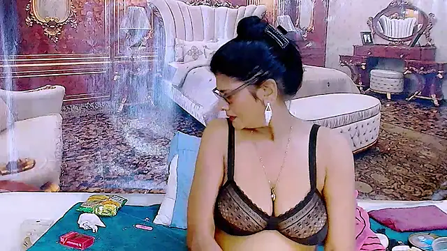 Chatroom XXX en direct de IndianAllure