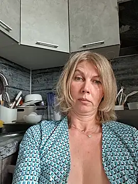 Chat XXX en directo de stellahere8