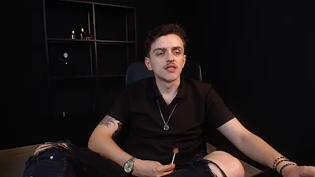 FelixStarkk Show in webcam