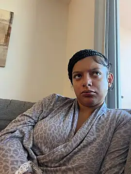 allybluee777 লাইভ XXX চ্যাট