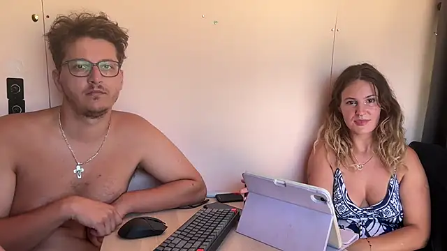 ancouple90s Chat XXX in diretta