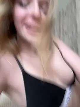 DuoBitches_のライブXXXチャット