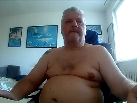 Robert_SK1's Live XXX Chat