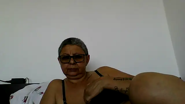 roseblak42 Chat XXX live