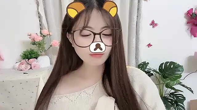 MIJ-Uwuu Chat XXX live