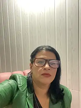 Taylor_Boobs2 Live XXX-chat
