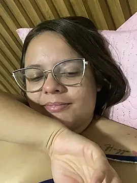 Laryssinha_69's Live XXX Chat