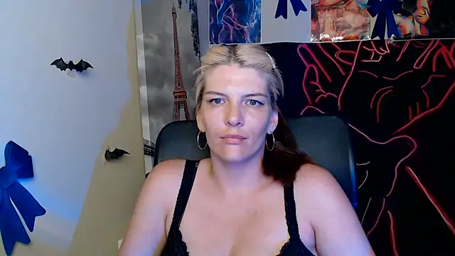 Chat XXX en directo de VanessaRey_