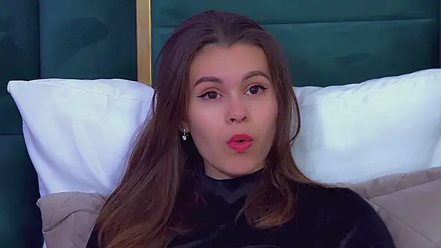 Chat +18 de PollyLanders ao vivo