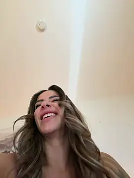 -Alisa Adlı Modelin Canlı XXX Sohbeti