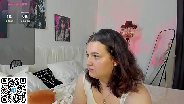 Mary_F0x Adlı Modelin Canlı XXX Sohbeti