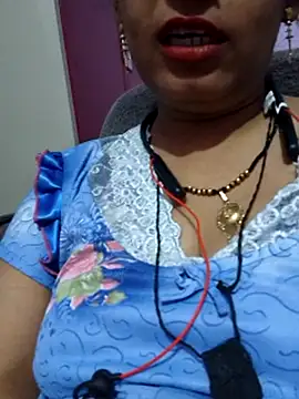 Simran_bhabhi0: онлайн-секс-чат