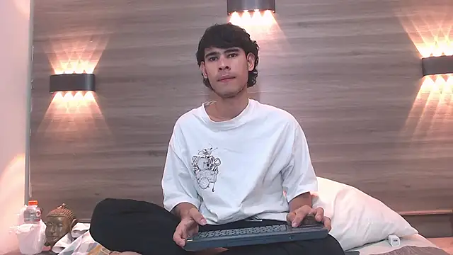 Kevin_Brooks1 – Naživo XXX chat