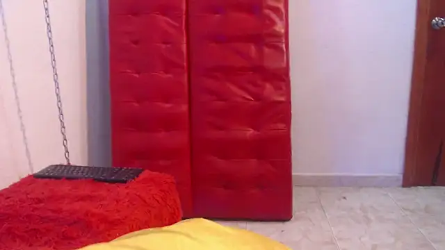 Maximo_Lux Live XXX Chat