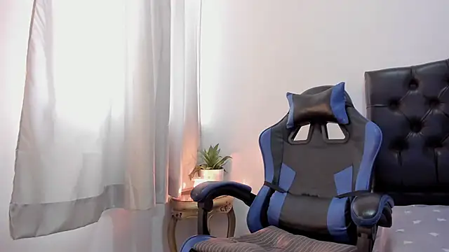 XXX chat uživo modela doublefun24