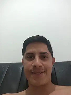 wickedboy_twin1 Adlı Modelin Canlı XXX Sohbeti