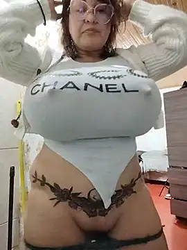 AlexxiaaMatn Live XXX chat