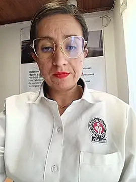 XXX chat uživo modela Valentina--1
