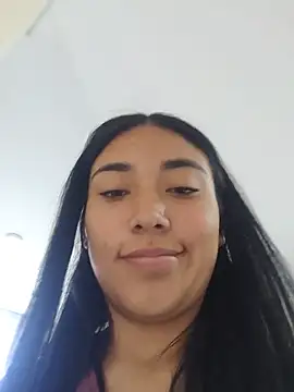 Kayle_Aurora élő XXX-chatje