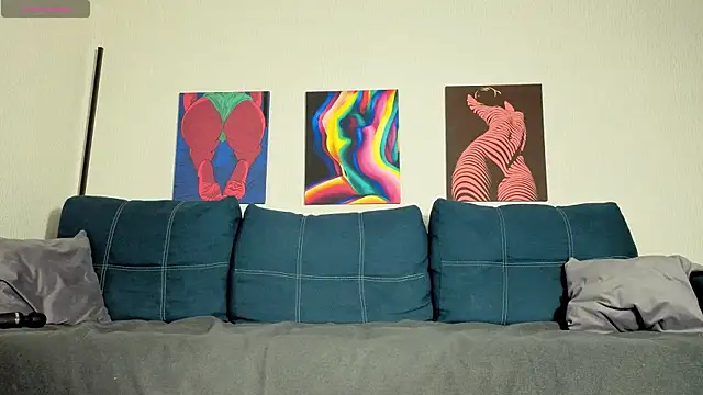 TrixiBell XXX чат на живо
