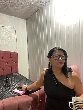 XXX chat uživo modela Selin_Sweet9