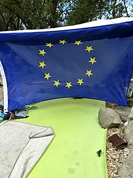 viraglaci18@xh élő XXX-chatje