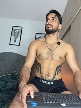 צ'אט XXX בשידור חי של Maximiliano_ford